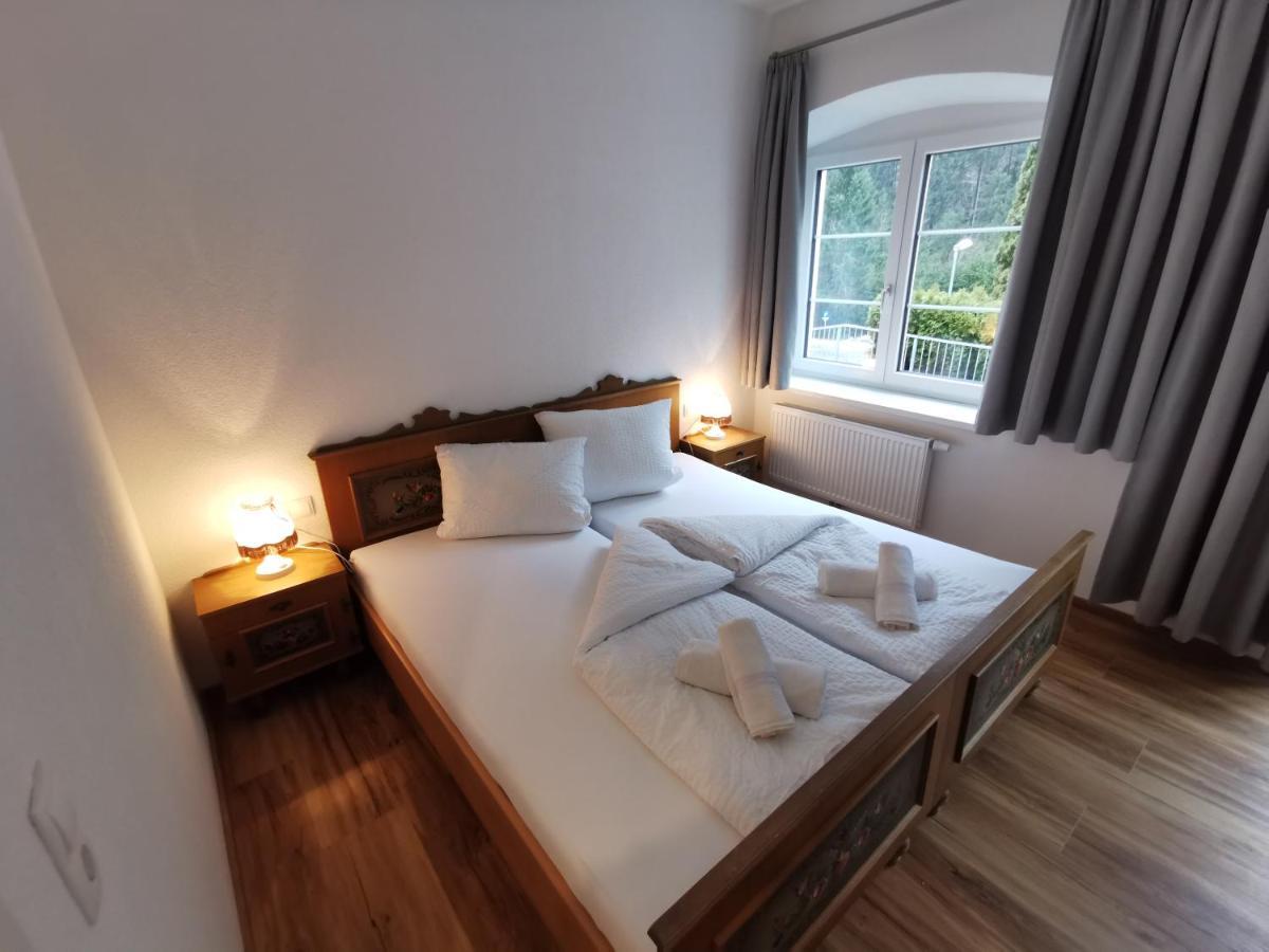 Apartments Haus Schoen - Preise Inclusive Pitztal Sommer Card イェルツェンス エクステリア 写真